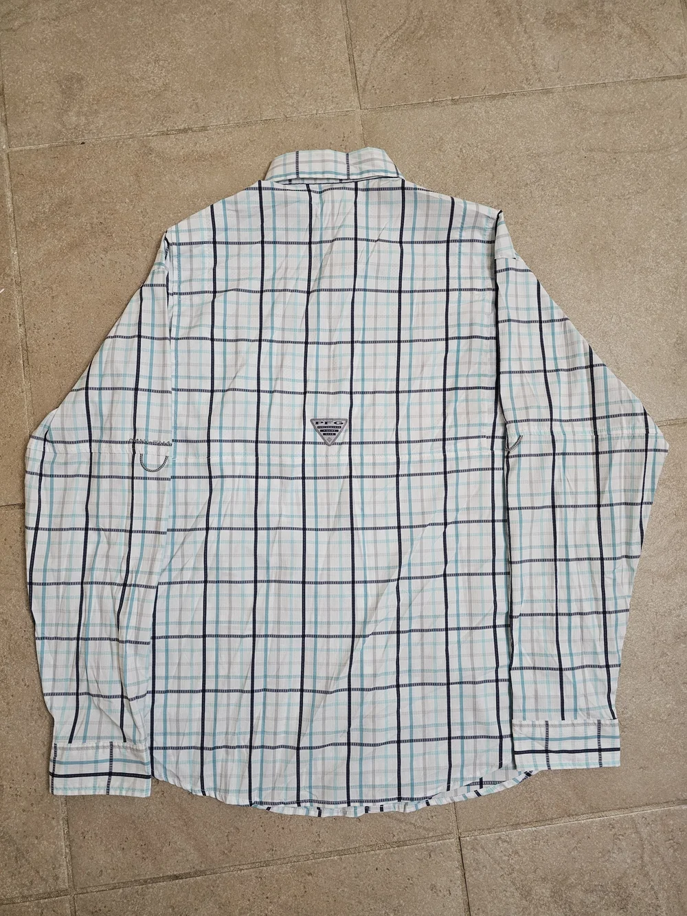 Columbia PFG Omni-Shade Men's Medium Plaid Long Sleeve Fishing Shirt White Blue